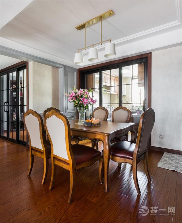 武汉观澜外校城94平三居室美式风格装修设计